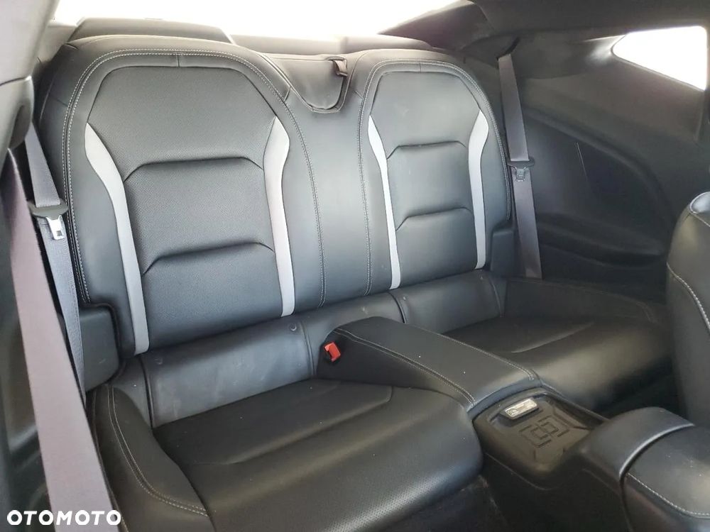 Chevrolet Camaro Coupe 2.0 - 9