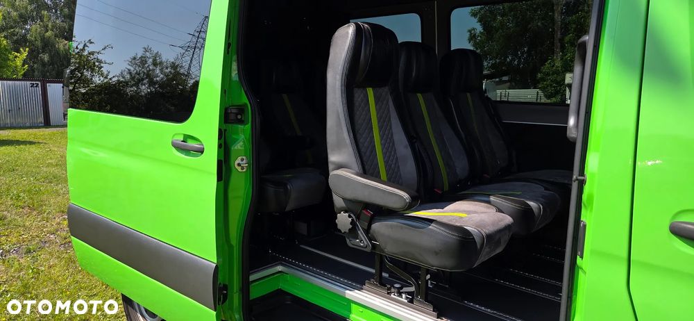 Mercedes-Benz Sprinter 907.221 - 2