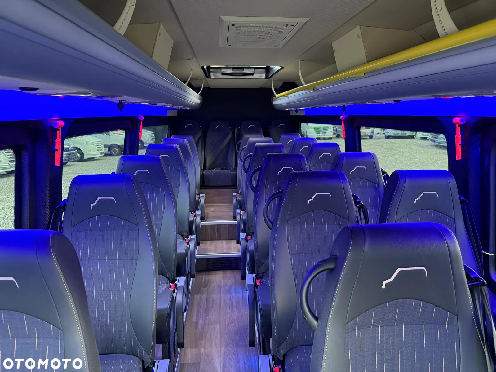 Mercedes-Benz Sprinter 519 - 18