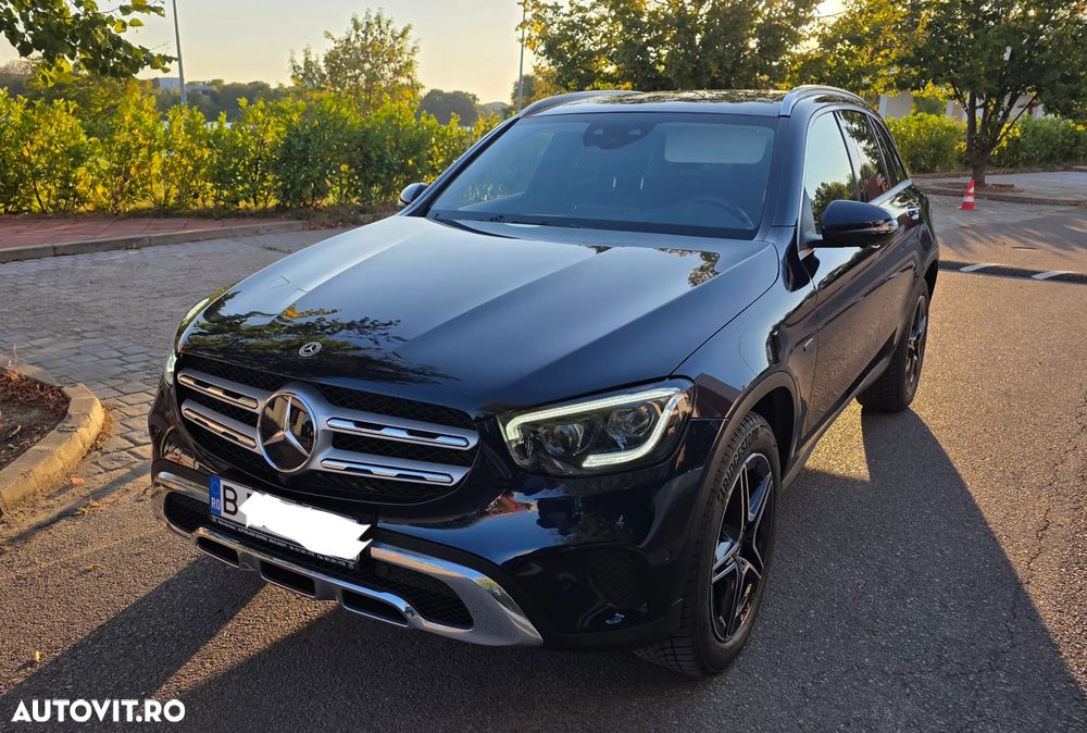 Mercedes-Benz GLC 300 e 4Matic 9G-TRONIC Exclusive - 2