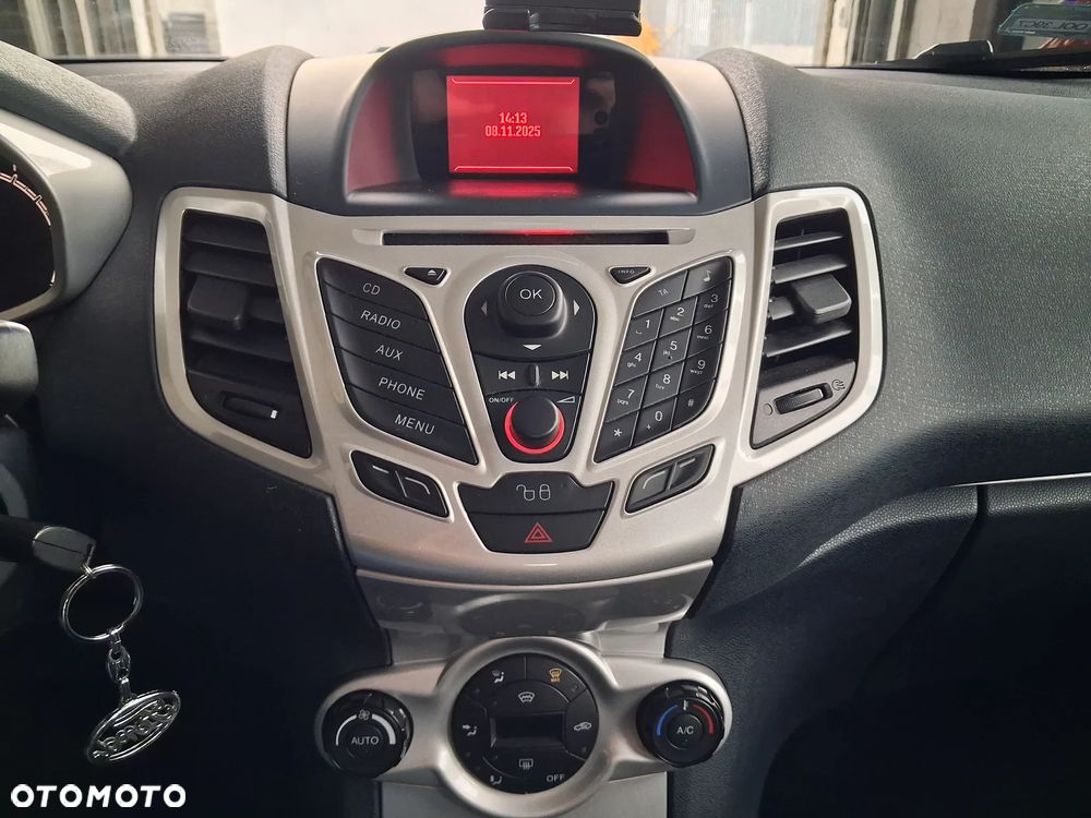 Ford Fiesta 1.25 Titanium - 8