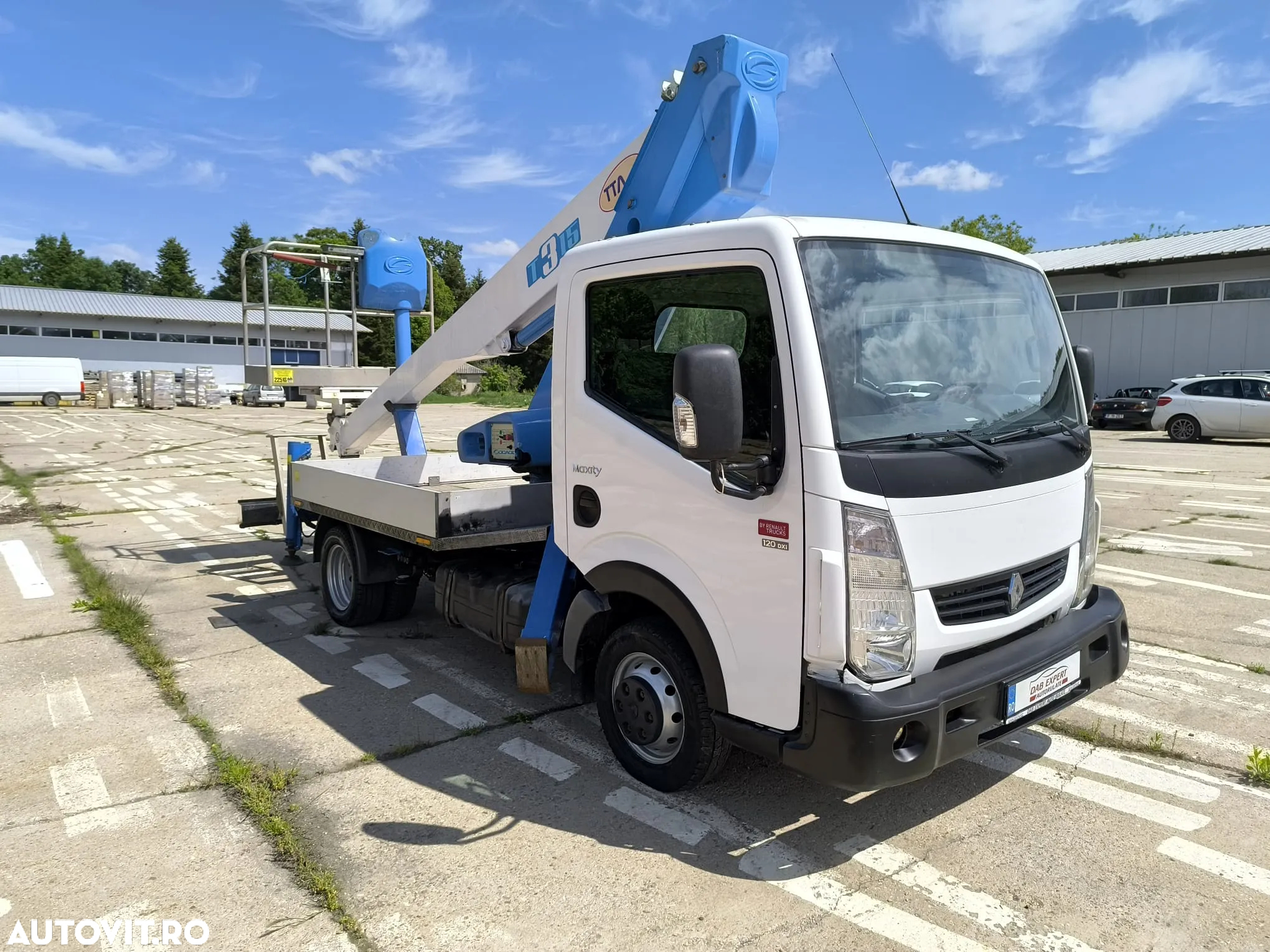 Renault MAXITY - 14
