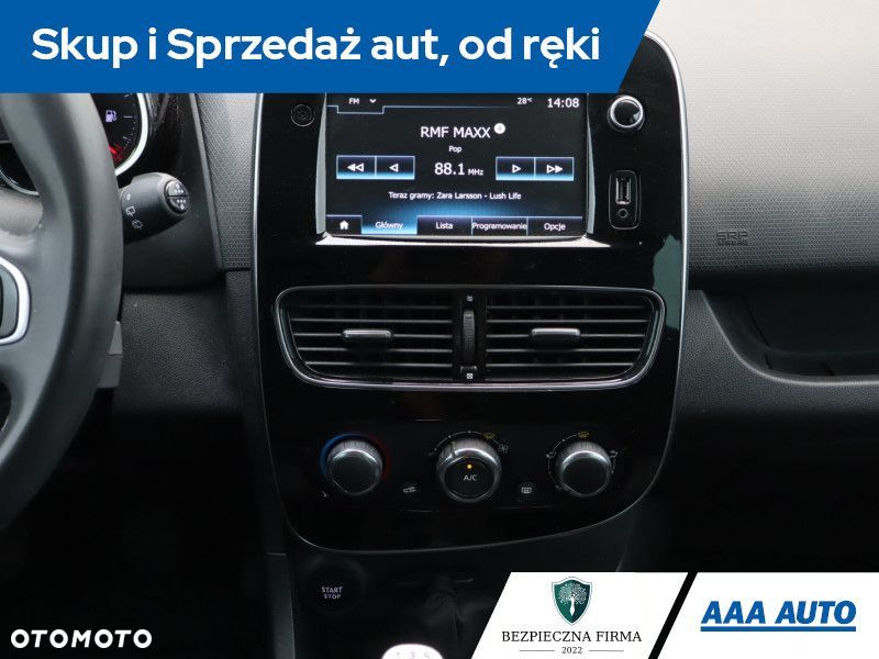 Renault Clio - 15