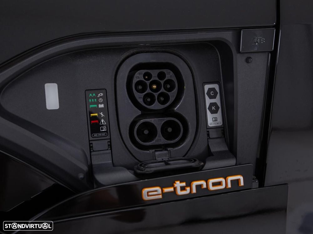 Audi e-tron 55 quattro S line - 15