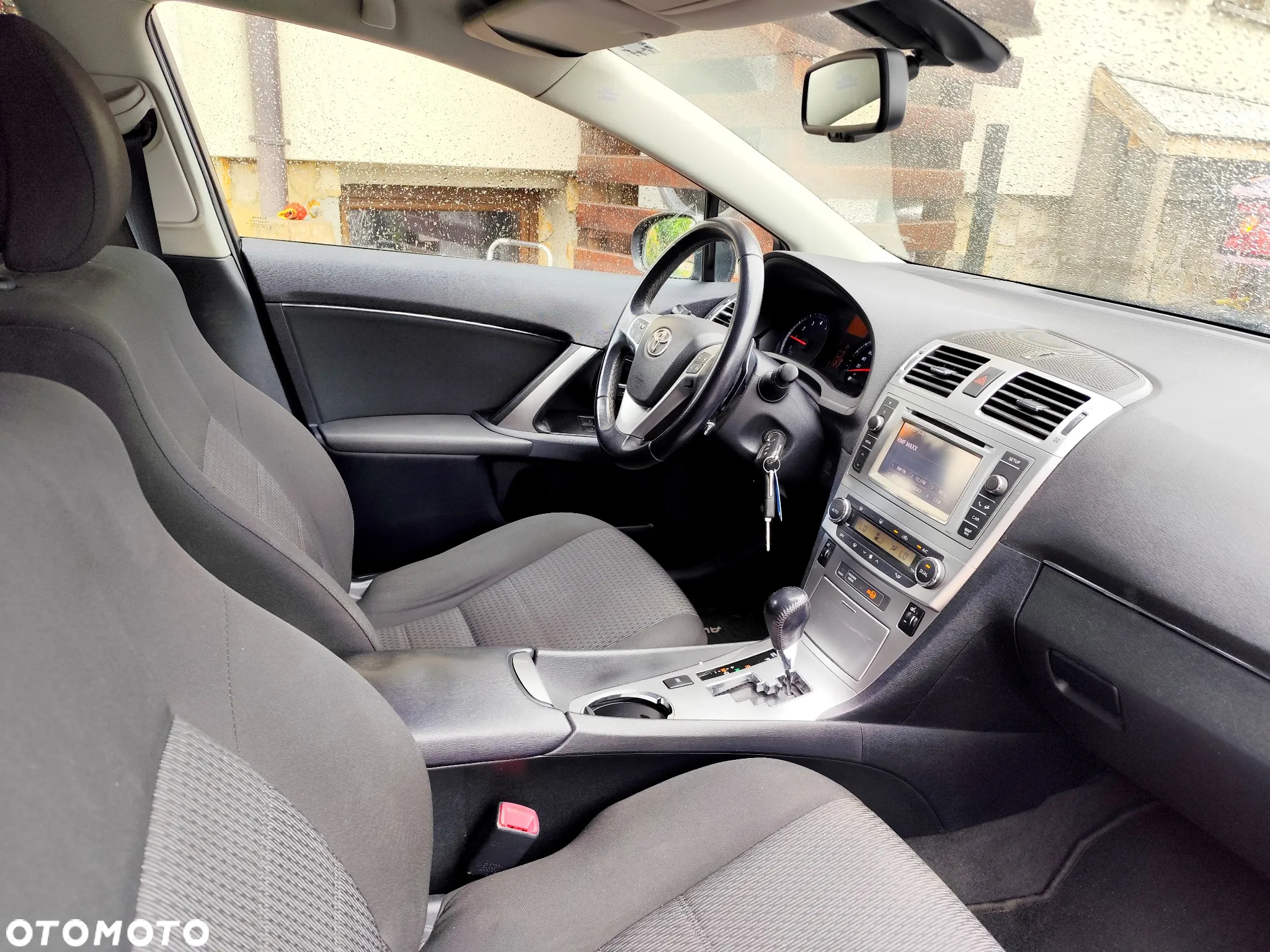 Toyota Avensis Touring Sports 1.8 Multidrive S Edition S+ - 11