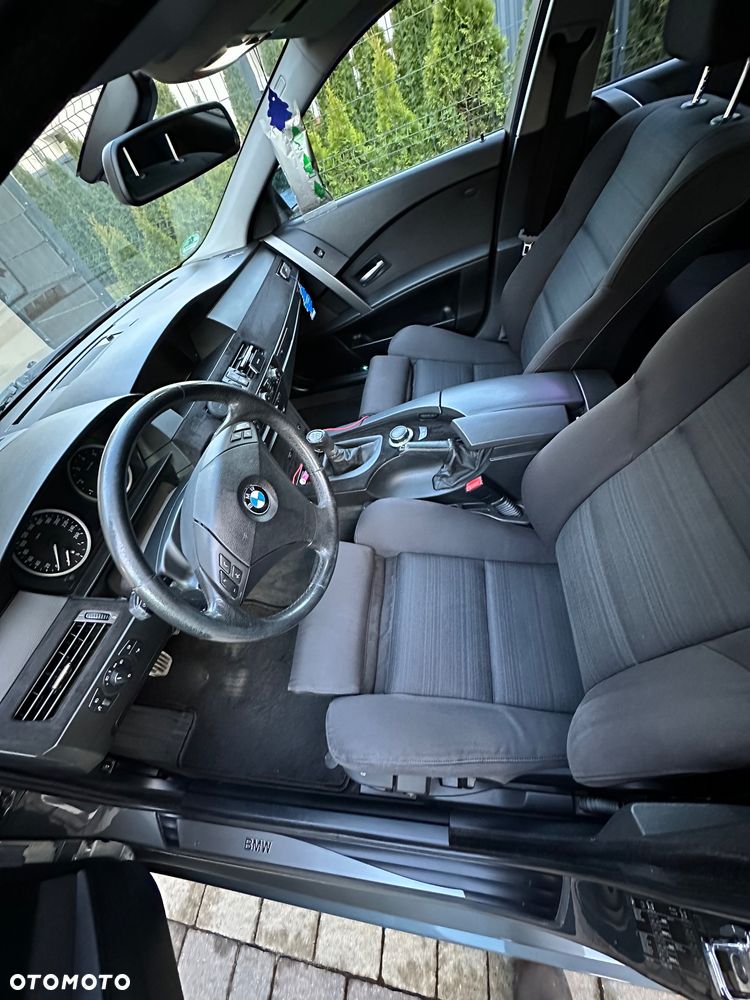 BMW Seria 5 525i - 8