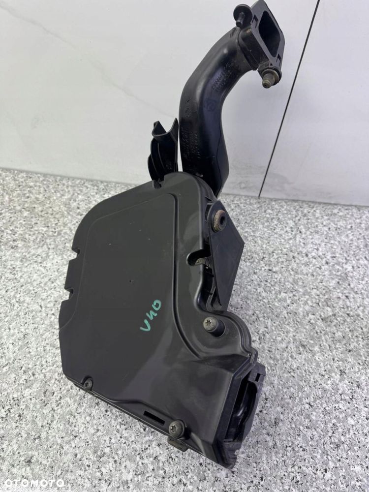 obudowa komputera volvo v40 ii 2012-2018r 31338662 - 1