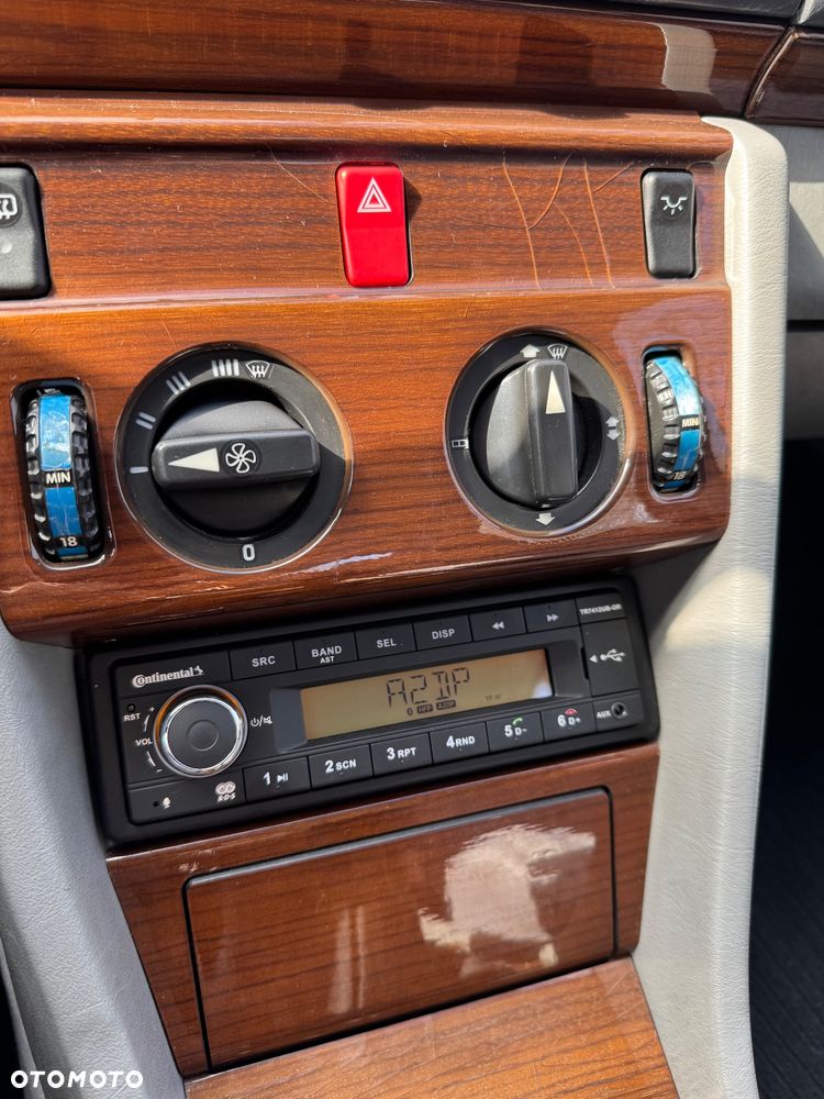 Mercedes-Benz W124 (1984-1993) - 28