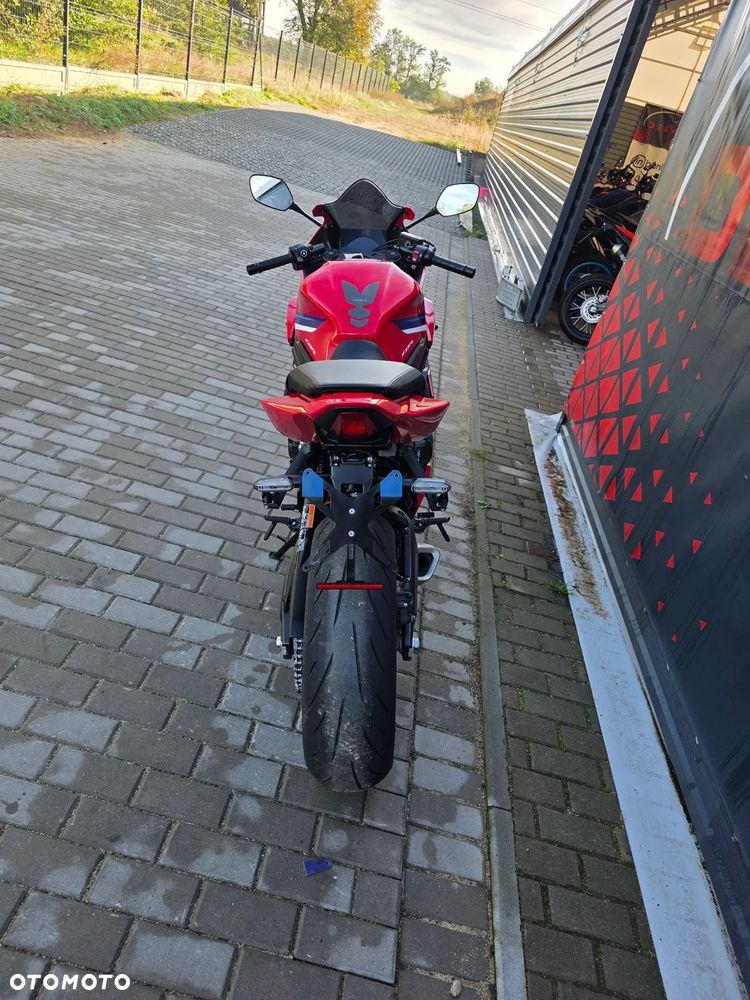 Honda CBR - 19