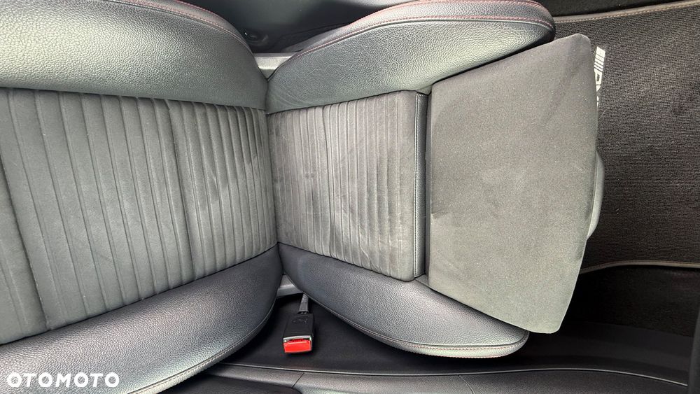 Mercedes-Benz Klasa A 220 4-Matic AMG Line - 12