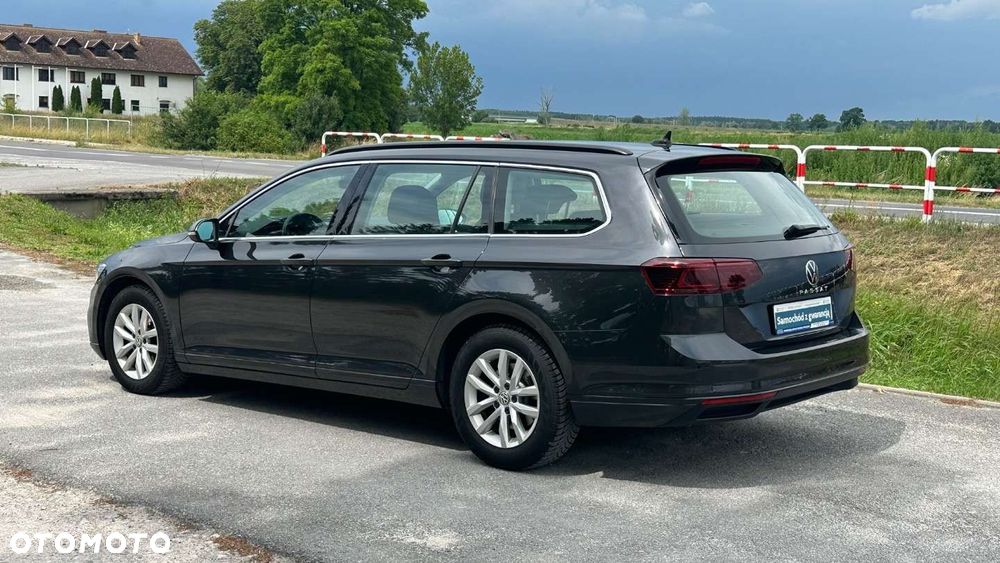 Volkswagen Passat - 9