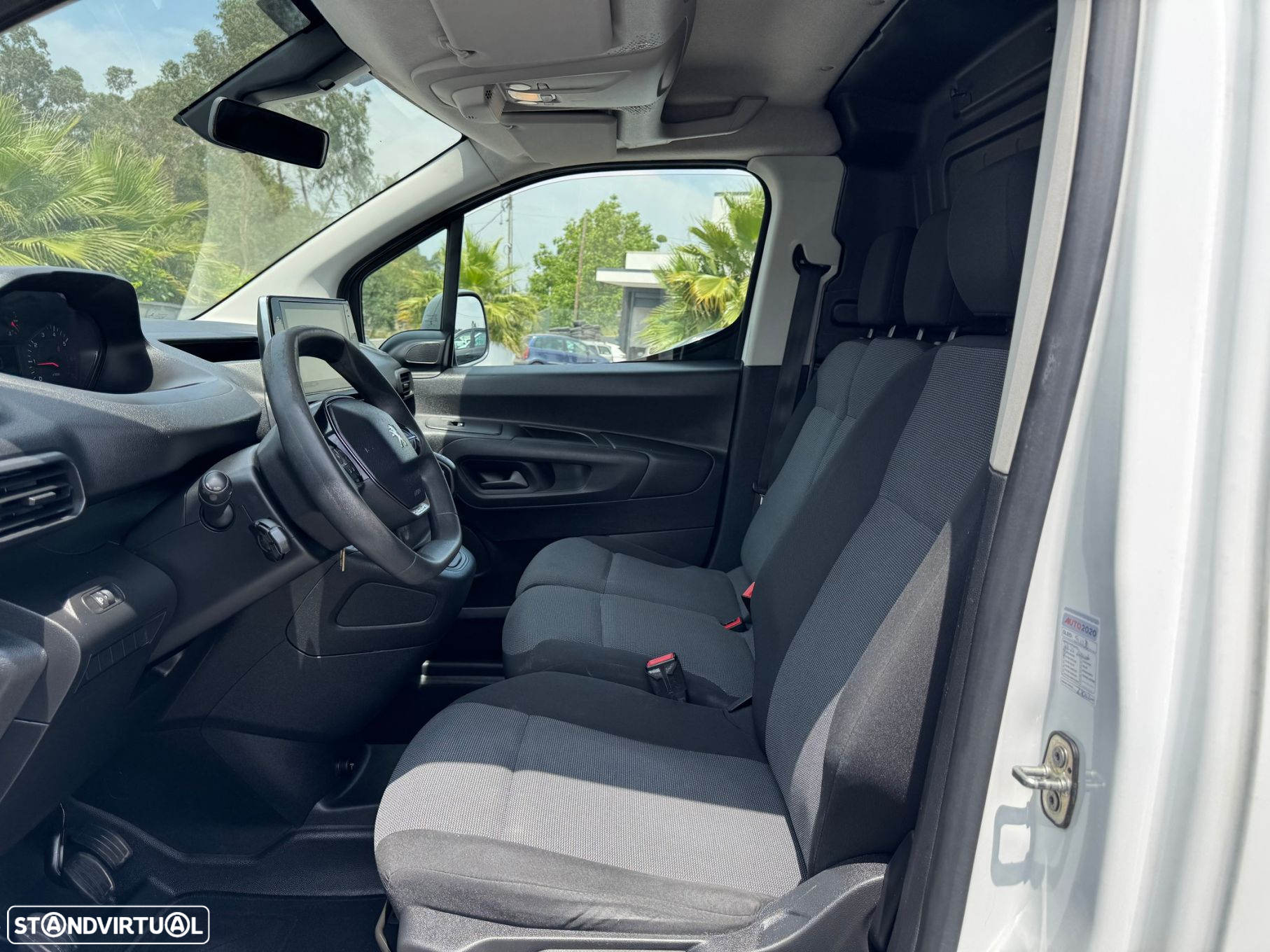 Peugeot Partner 1.6 BlueHDi L2 Premium 3L - 18