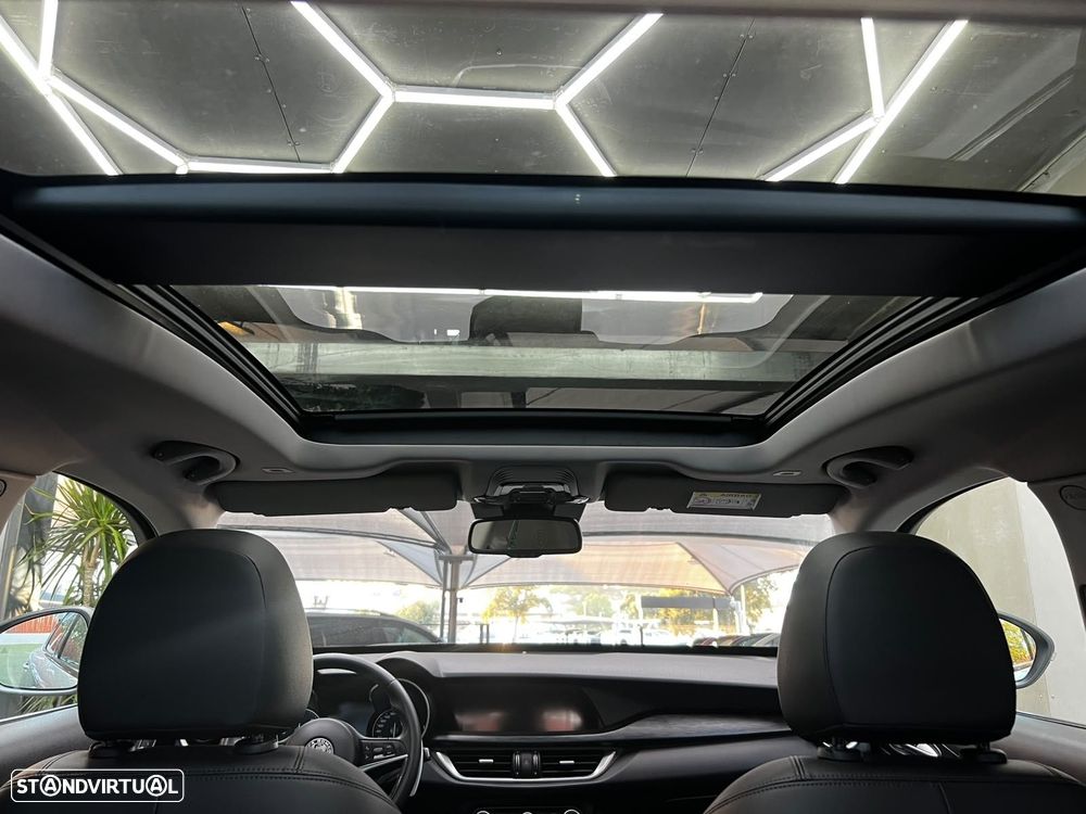 Alfa Romeo Stelvio 2.2 D TI AT8 - 57