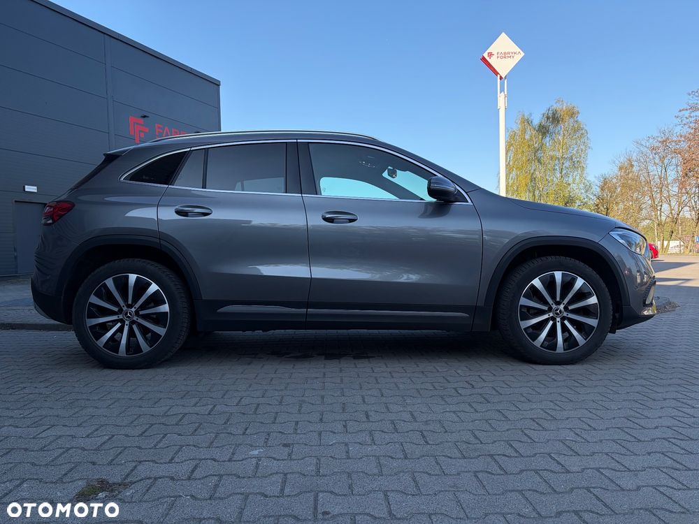 Mercedes-Benz GLA 200 Business Edition - 6