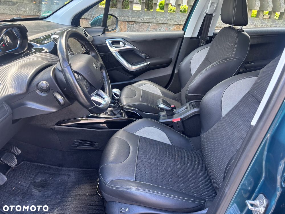 Peugeot 2008 PureTech 130 Allure - 18