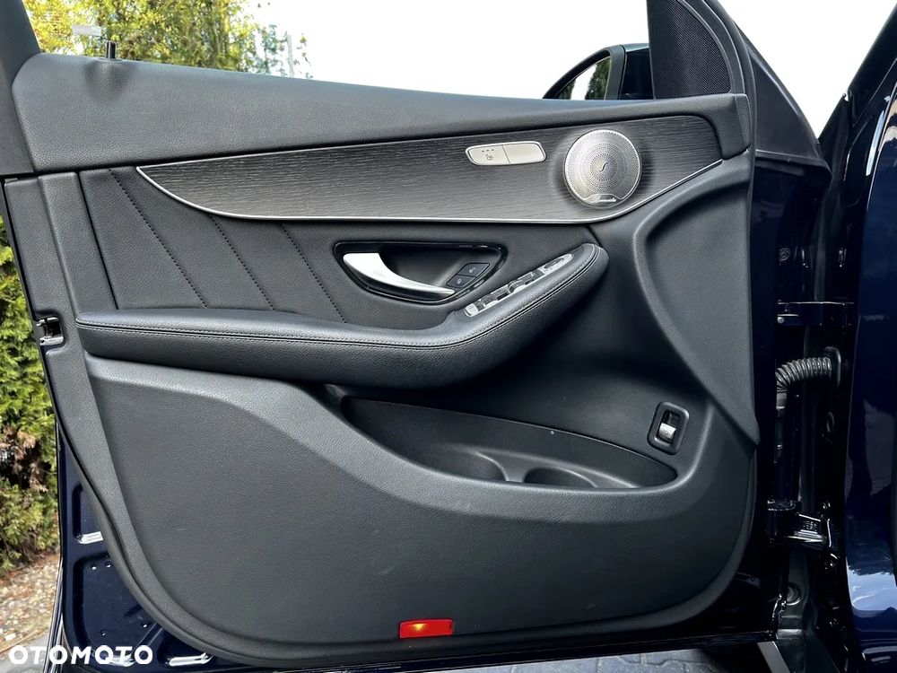 Mercedes-Benz GLC 300 de 4-Matic Business Edition - 17