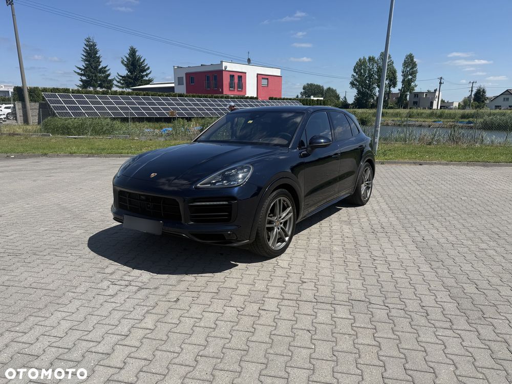 Porsche Cayenne Standard - 2