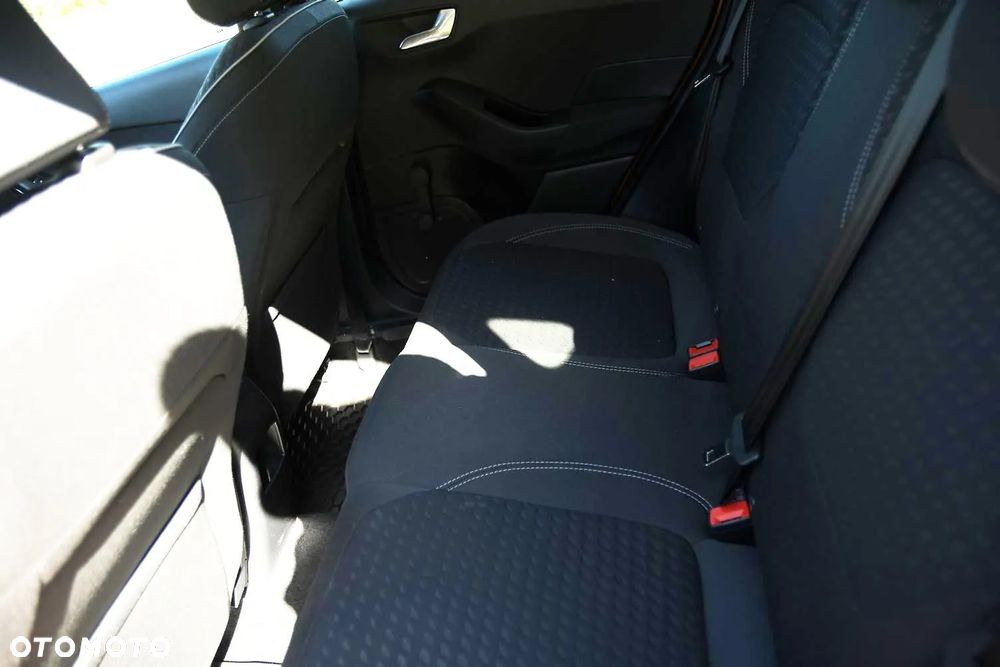 Ford Fiesta - 24