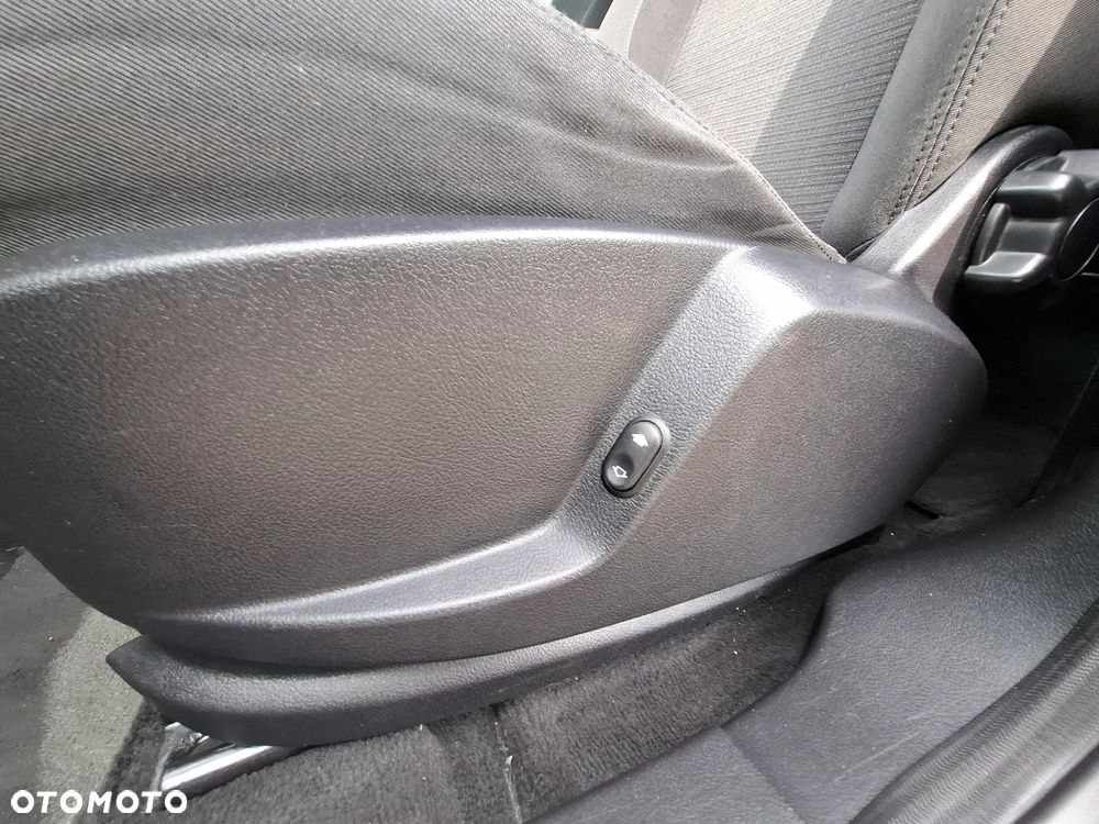 Ford Galaxy 2.0 TDCi Ghia - 12