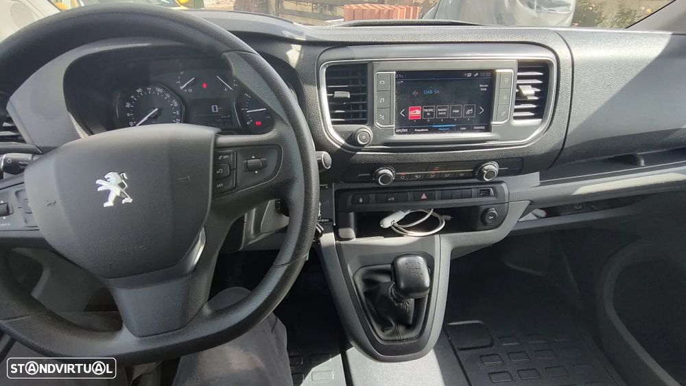 Peugeot Expert - 8