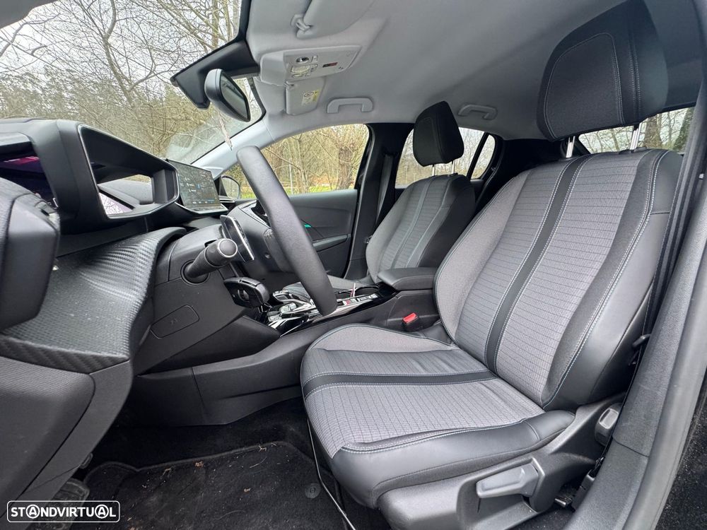 Peugeot 208 1.2 PureTech Allure EAT8 - 25