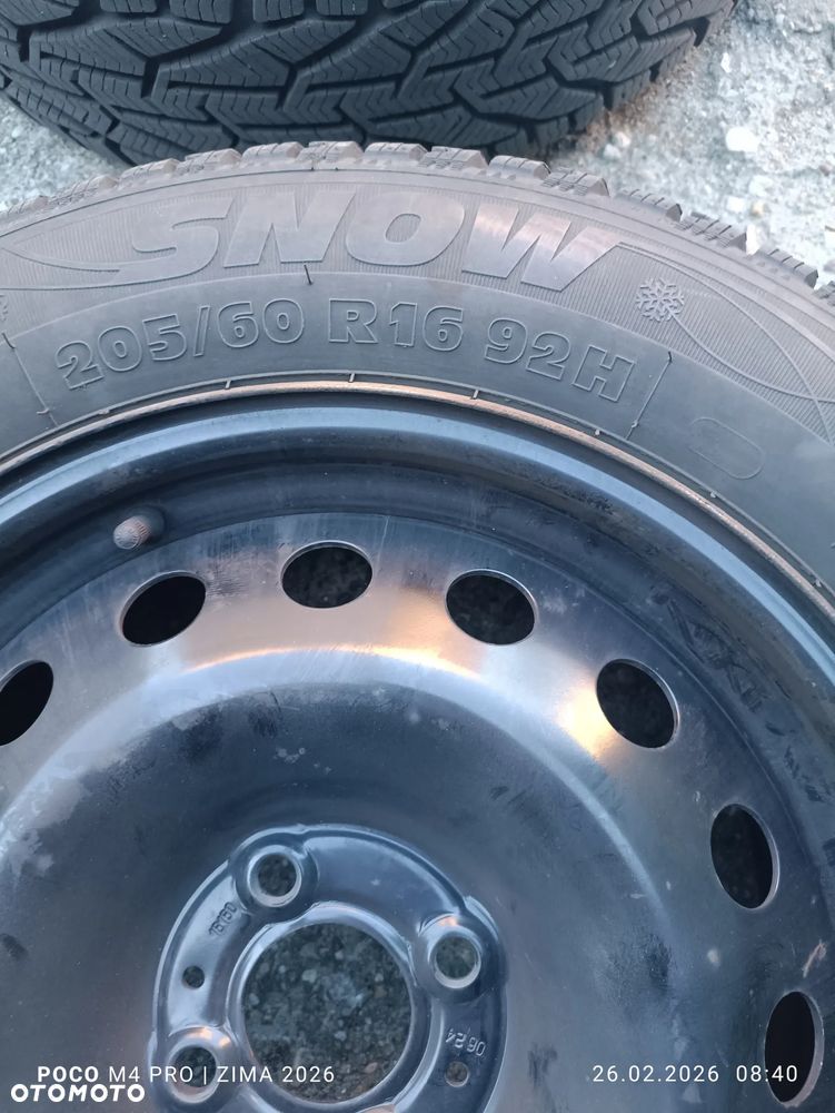 Opony zimowe na felgach stalowych Dacia Jogger - 6