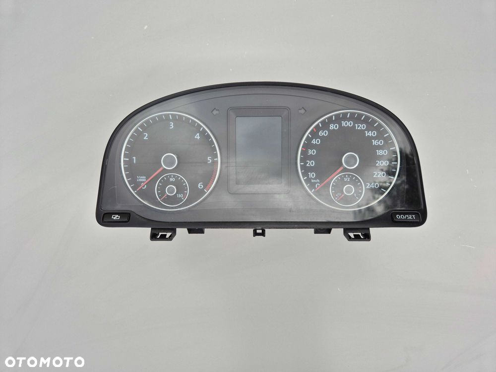 VW CADDY III 1.6 TDI Licznik Zegary Manual Europa