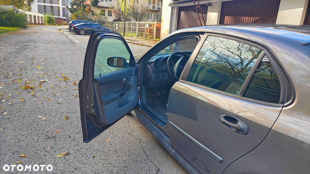 Saab 9-3 1.8i Linear - 9