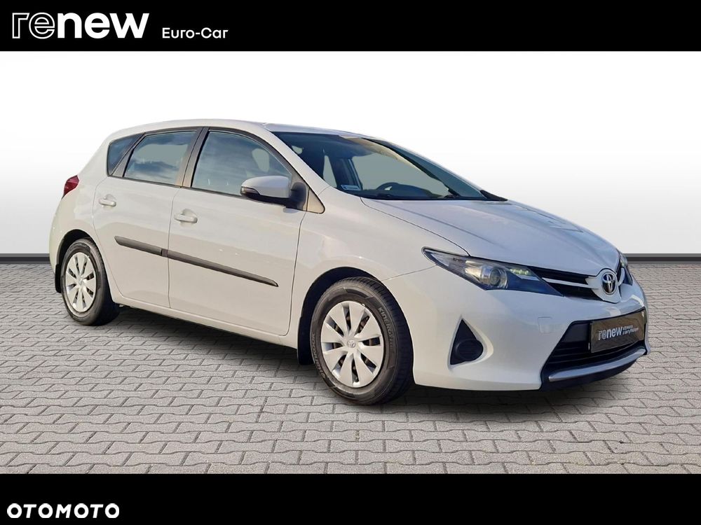 Toyota Auris 1.4 D-4D Terra - 7