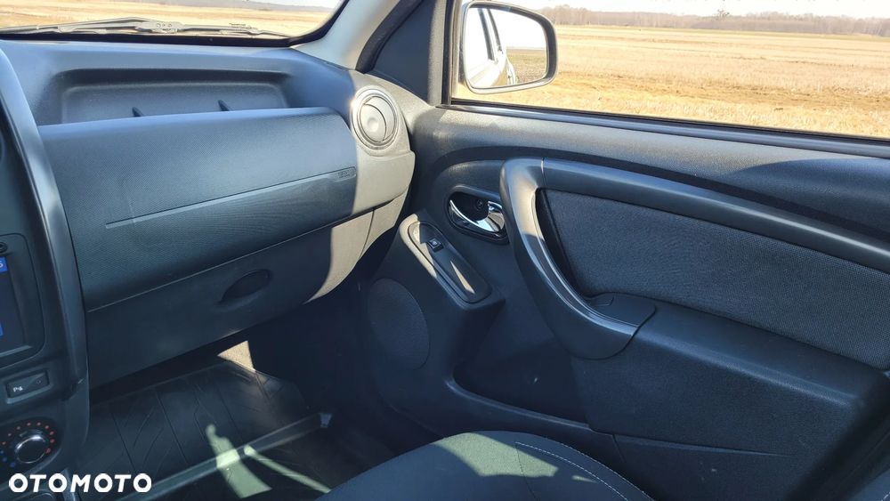 Dacia Duster 1.6 SCe Urban Explorer S&S - 8