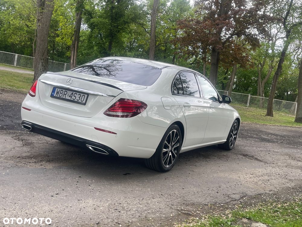 Mercedes-Benz Klasa E 220 d 9G-TRONIC - 8