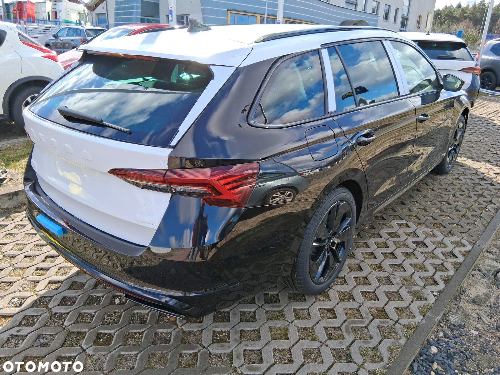 Skoda Octavia 2.0 TSI RS DSG - 4