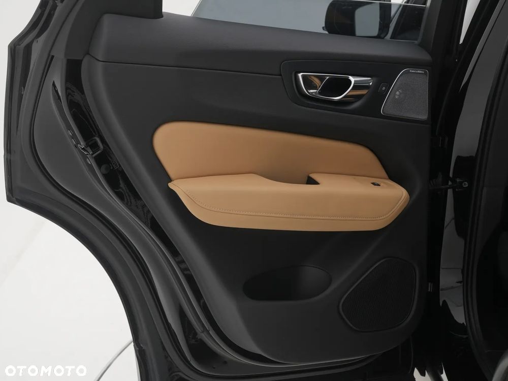 Volvo XC 60 D5 AWD Geartronic Inscription - 22