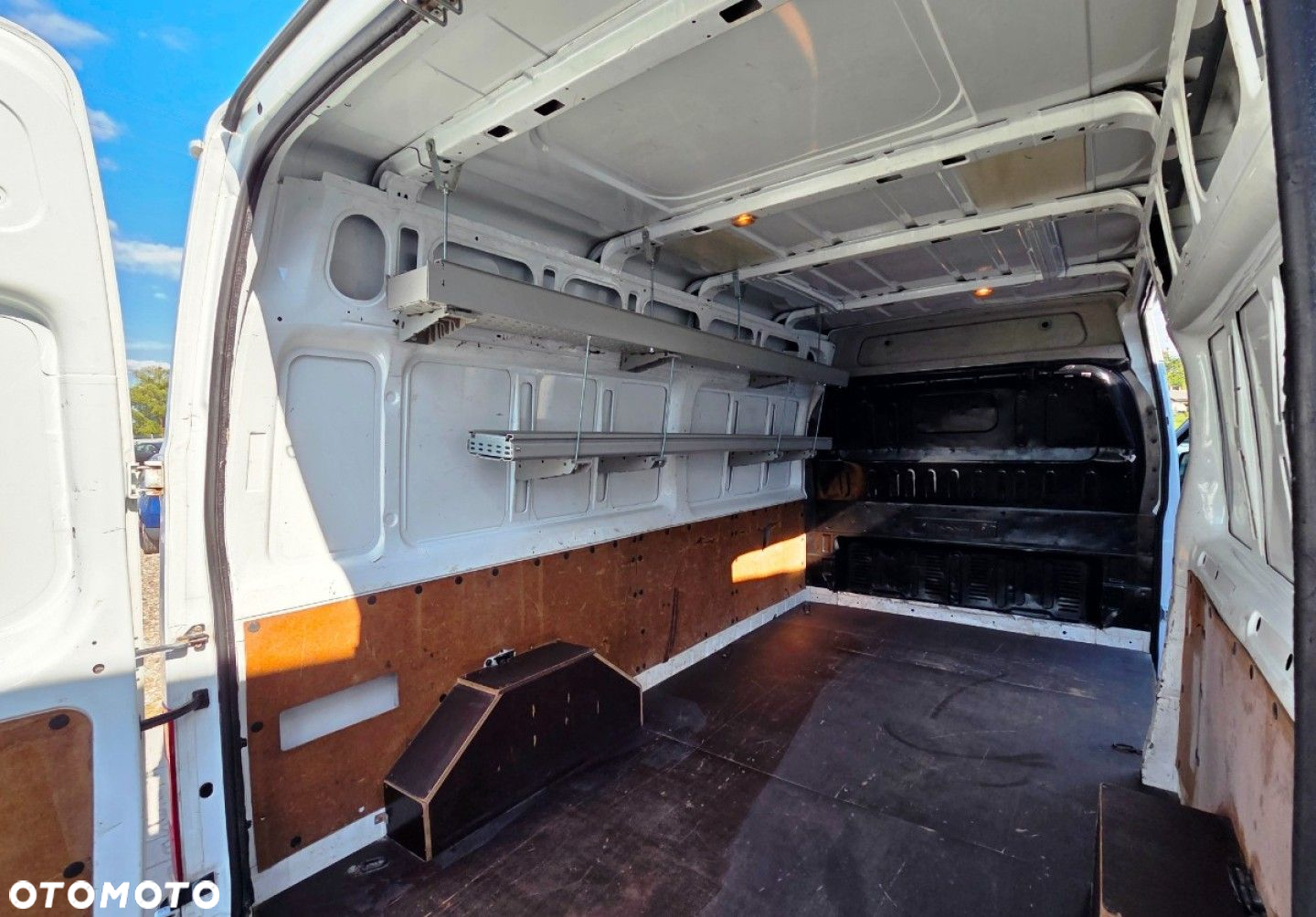 Ford Transit - 26