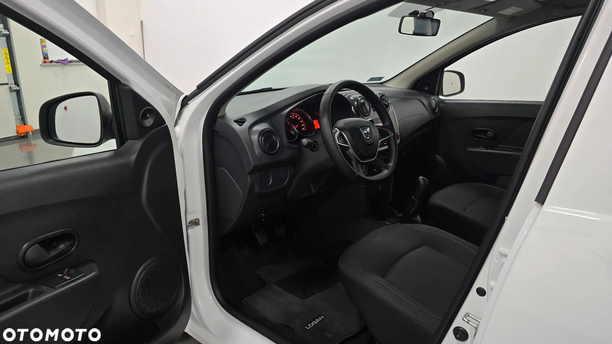 Dacia Logan MCV 0.9 TCe SL Celebration S&S - 6