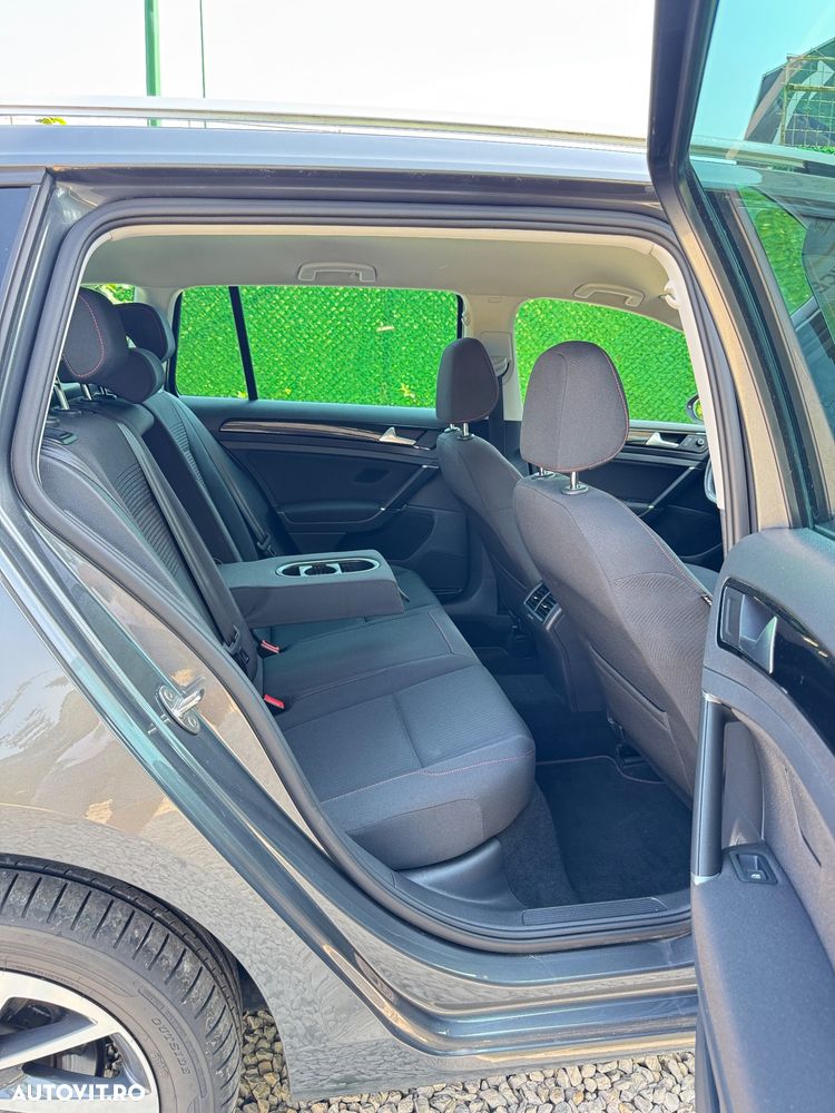Volkswagen Golf 1.6 TDI DSG Sound - 12