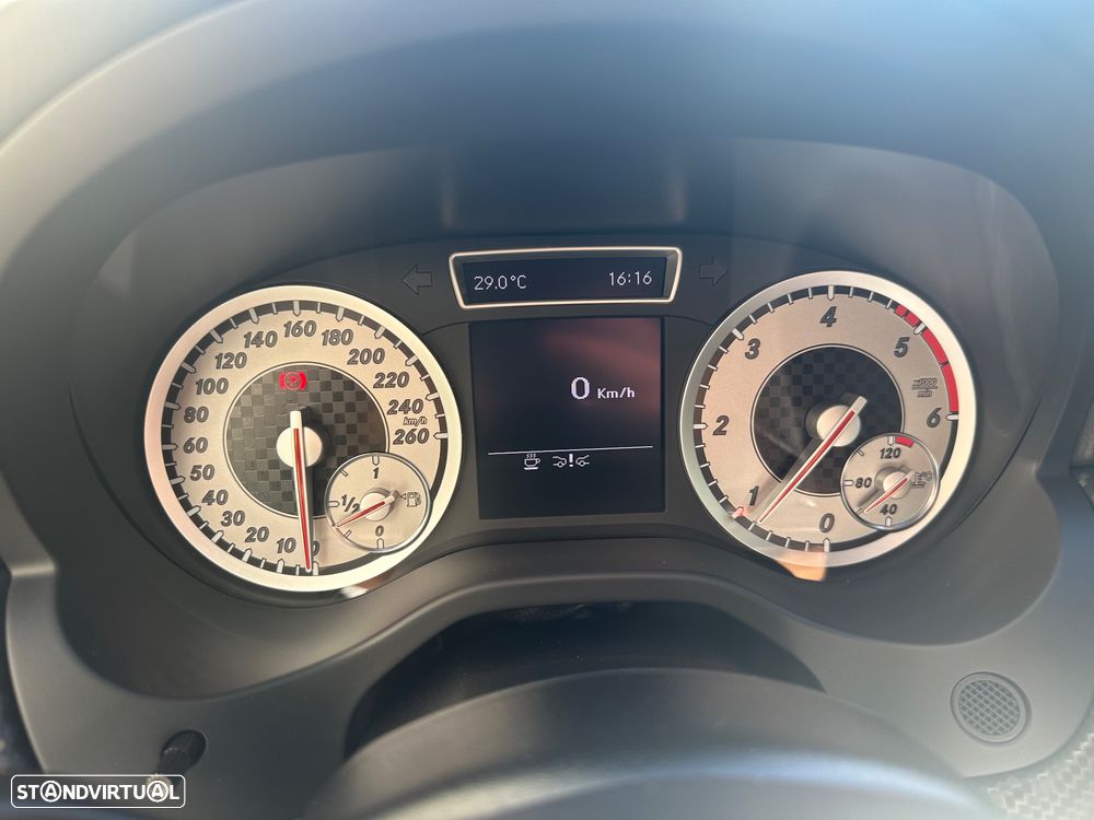 Mercedes-Benz A 180 d AMG Line - 18