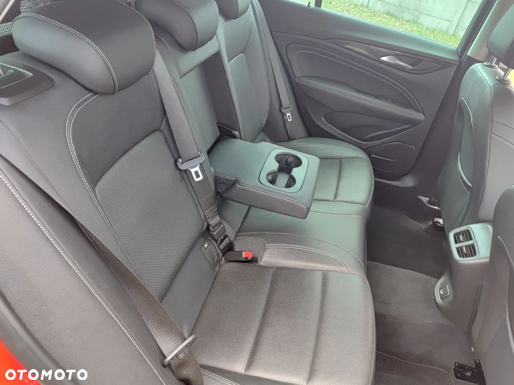 Opel Insignia - 28