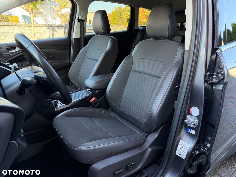 Ford Kuga 2.0 TDCi 4x4 Titanium - 26