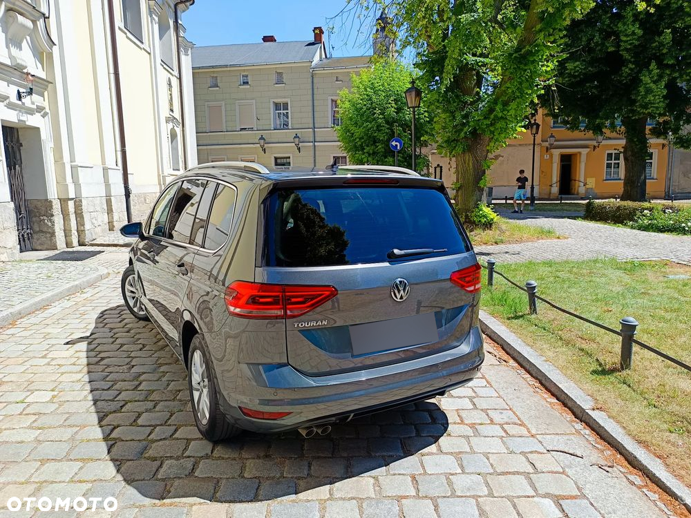 Volkswagen Touran 2.0 TDI BMT Highline DSG - 26