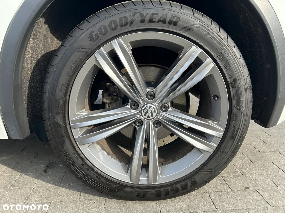 Volkswagen Tiguan 2.0 TSI 4Mot R-Style DSG - 23