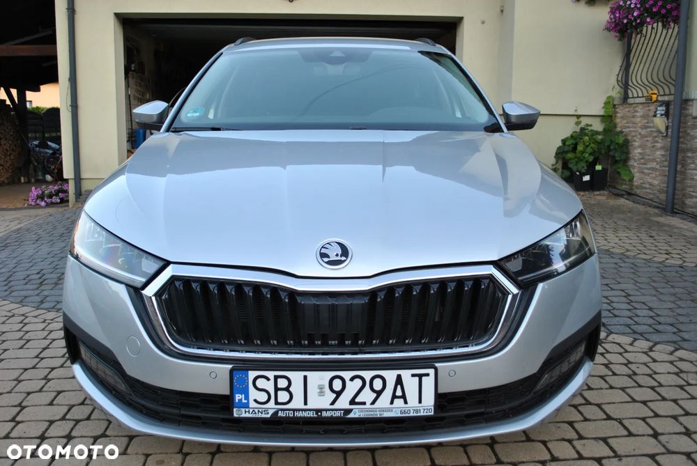 Skoda Octavia 2.0 TDI DSG Ambition - 9