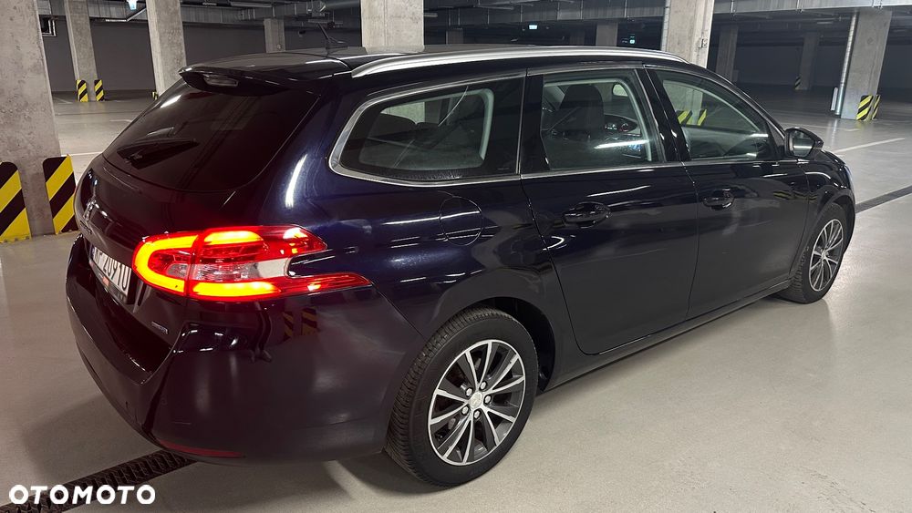 Peugeot 308 1.6 BlueHDi Allure S&S - 2