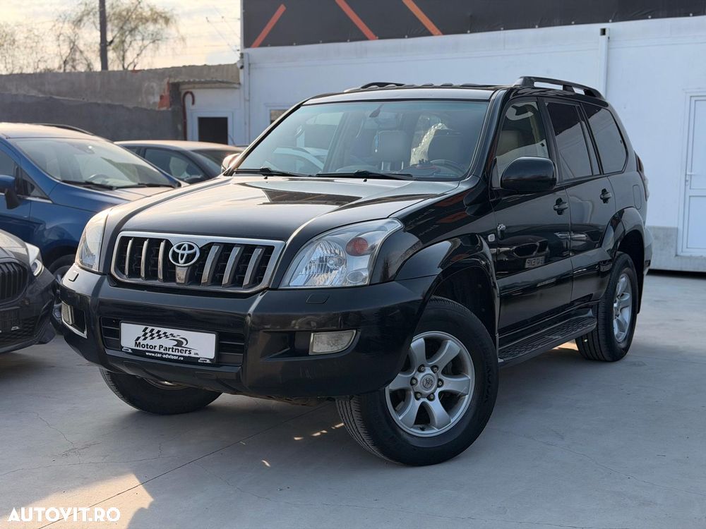 Toyota Land Cruiser - 4