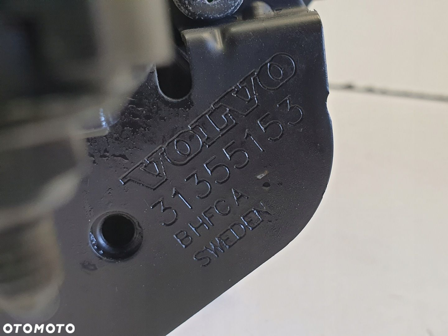 Volvo V60 2.0 T KOLEKTOR SSĄCY 31431777 WTRYSKIWACZE GAZU 67R-010310 - 9