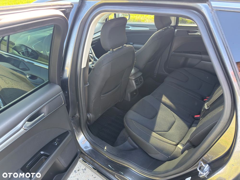 Ford Mondeo - 13