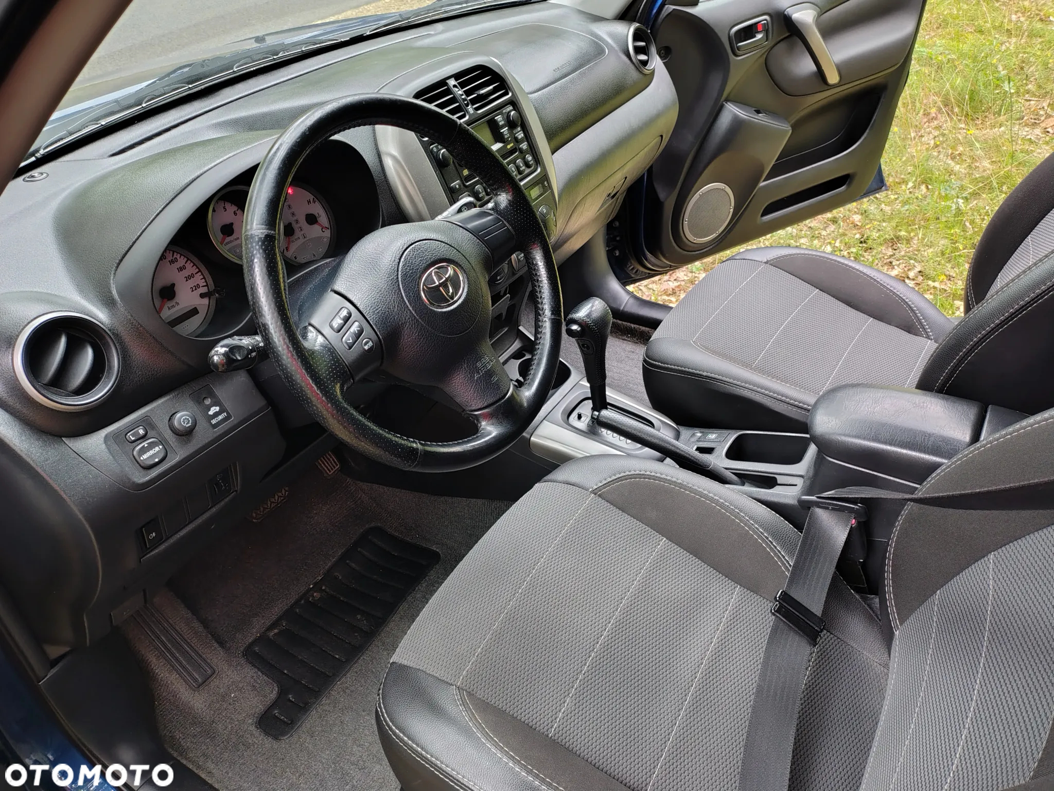 Toyota RAV4 2.0 VVT-i Sol - 16