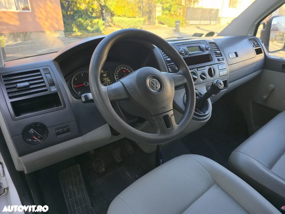 Volkswagen Transporter - 5