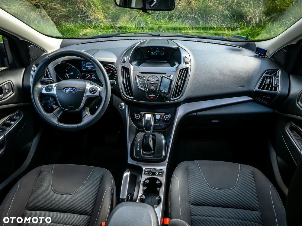 Ford Kuga 1.6 EcoBoost 4WD Titanium - 3