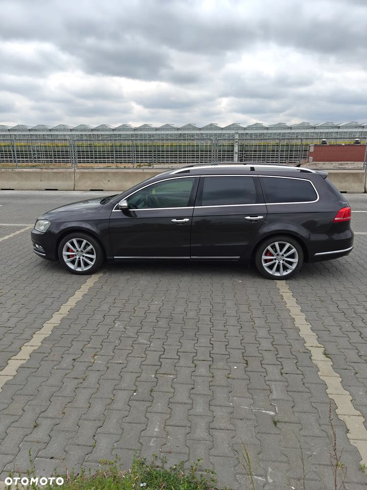 Volkswagen Passat - 11